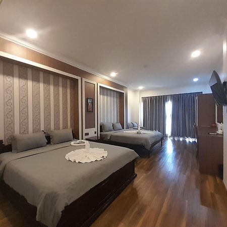 4 Rivers Hotel Пном Пен Екстериор снимка
