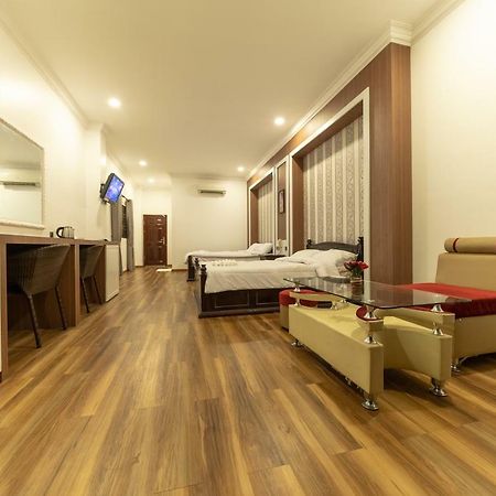 4 Rivers Hotel Пном Пен Екстериор снимка