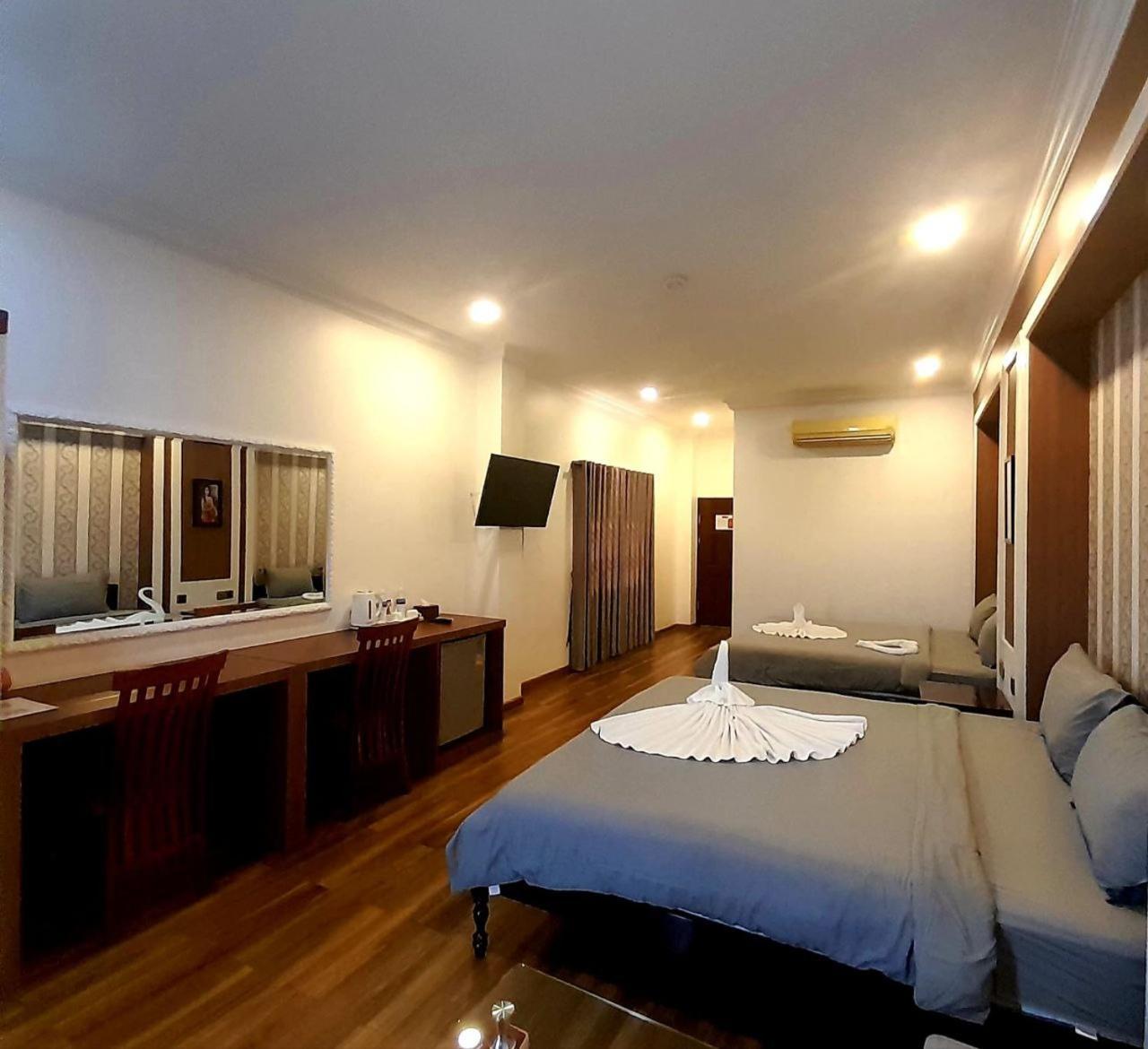 4 Rivers Hotel Пном Пен Екстериор снимка