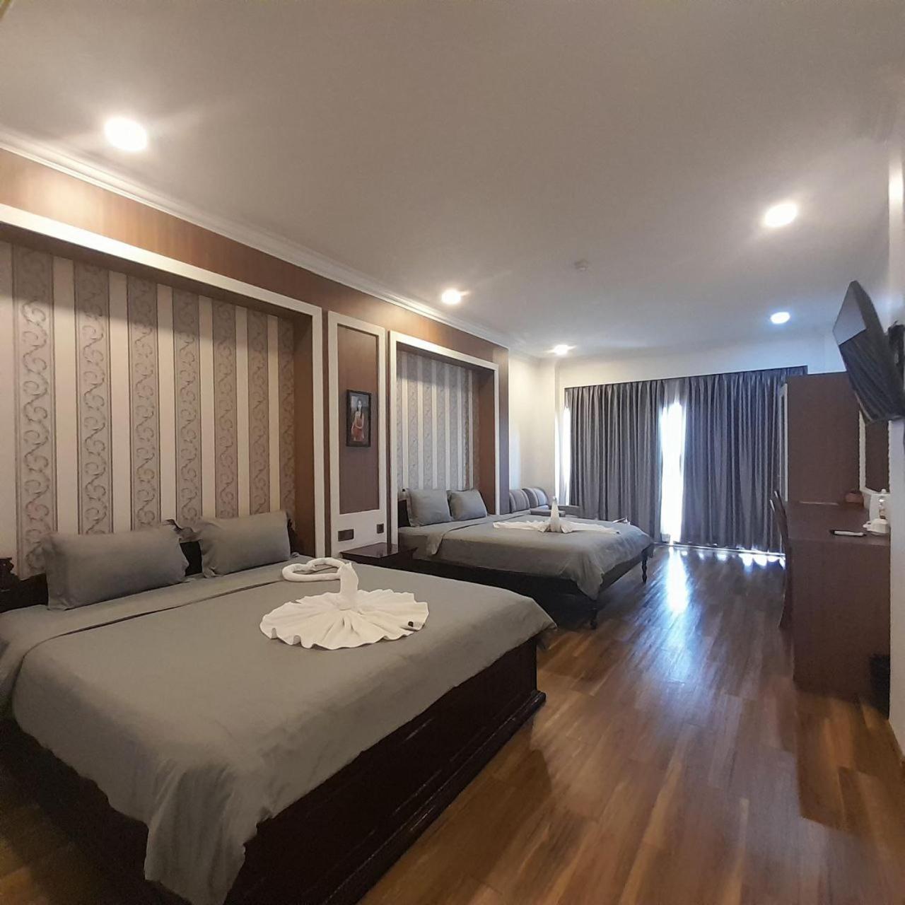 4 Rivers Hotel Пном Пен Екстериор снимка